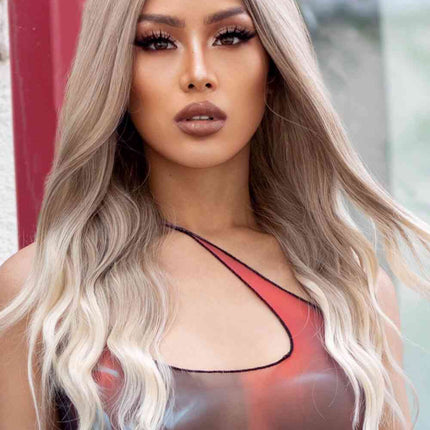 13*2" Lace Front Wigs Synthetic Long Wave 24" 150% Density in Medium Blonde Highlights