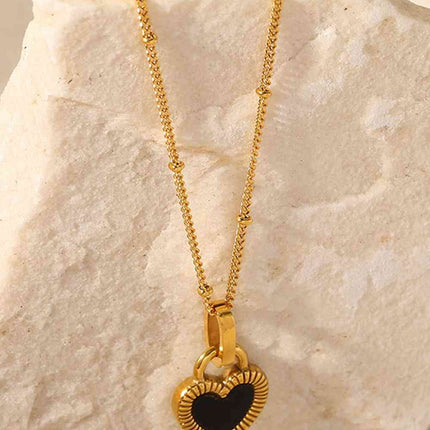 Contrast Heart Pendant Necklace