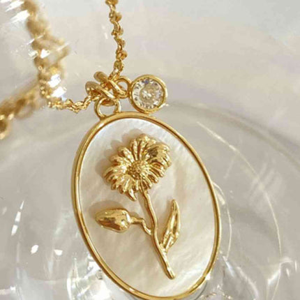 Flower Shell Pendant Copper Necklace