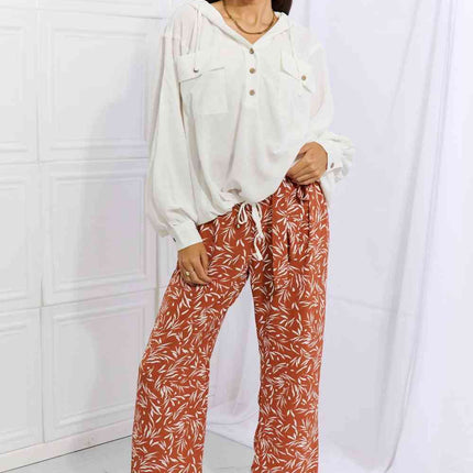 Heimish Right Angle Full Size Geometric Printed Pants in Red Orange