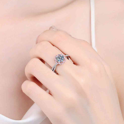 1 Carat Moissanite Flower-Shaped Crisscross Ring