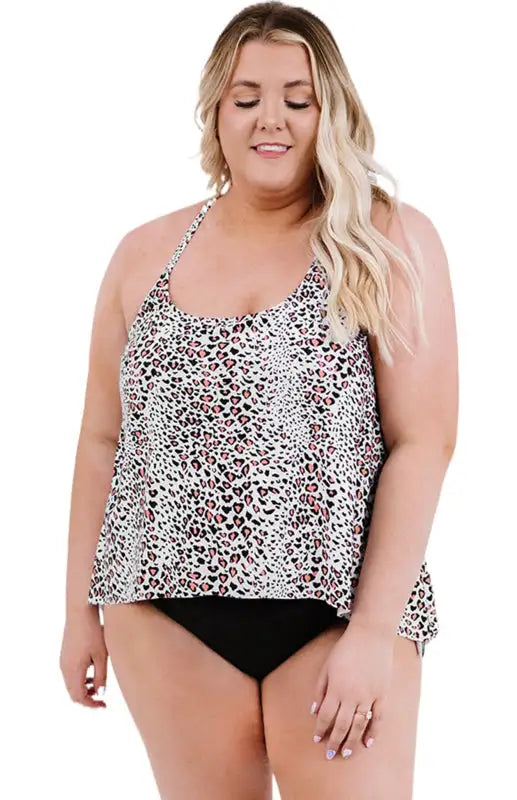 Tankini de talla grande con estampado de leopardo y espalda cruzada con cuello redondo 