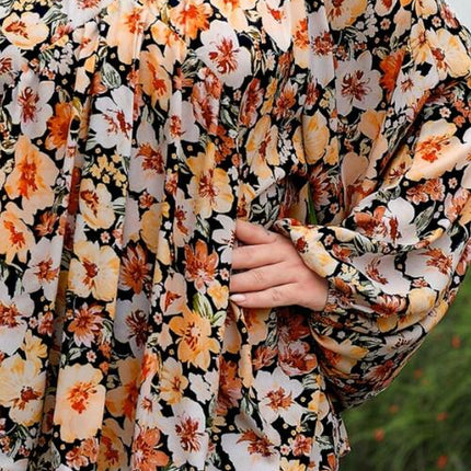 Plus Size Floral V-Neck Balloon Sleeve Blouse
