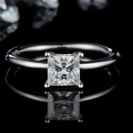 1 Carat Moissanite 925 Sterling Silver Solitaire Ring