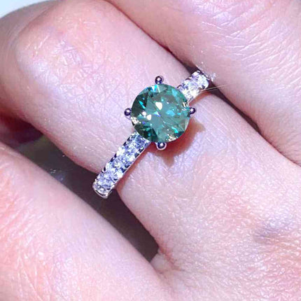 Future Style 1 Carat Moissanite Side Stone Ring