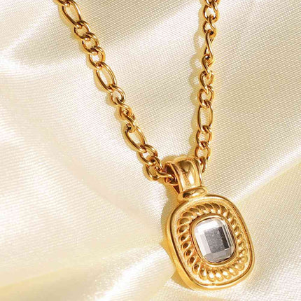 18K Gold Plated Inlaid Rhinestone Pendant Necklace