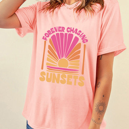 FOREVER CHASING SUNSETS Round Neck T-Shirt