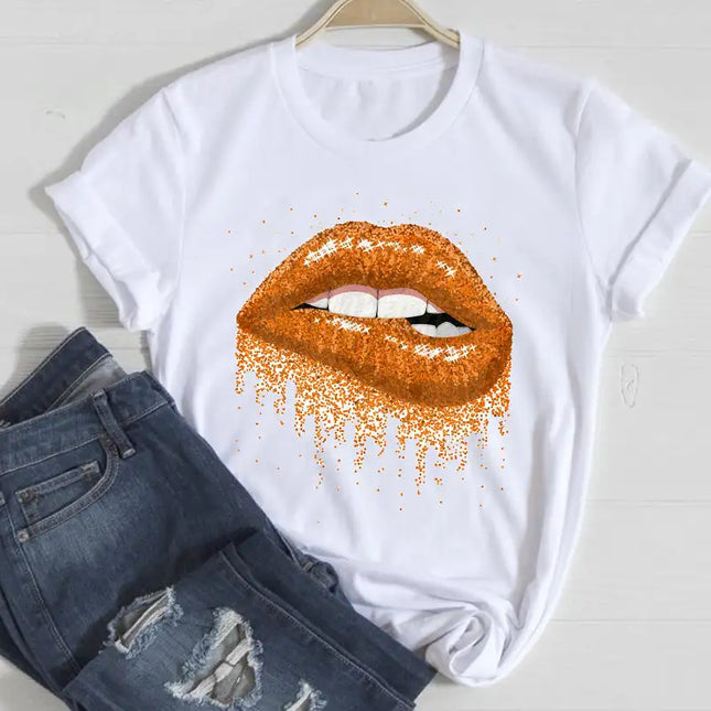 Camiseta con estampado de labios seductores y cerezas para mujer 