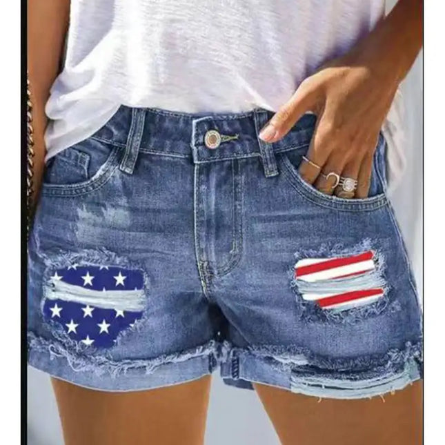 Shorts vaqueros ajustados con parche de bandera estadounidense 