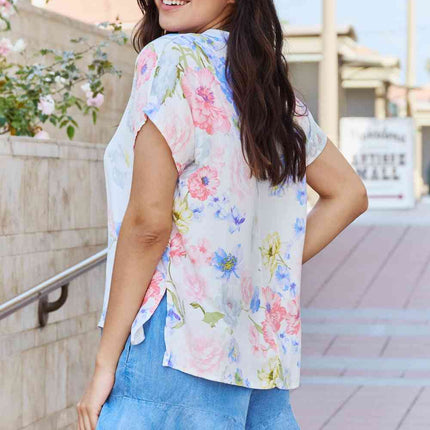 White Birch One And Only Full Size Short Sleeve Floral Print Top