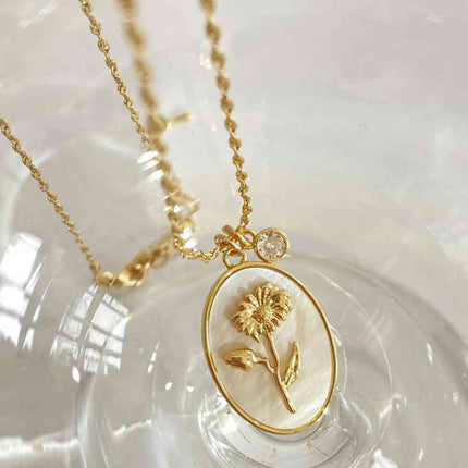 Flower Shell Pendant Copper Necklace