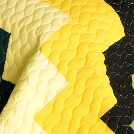 [Bridge of Sighs] 3PC Vermicelli-Quilted Patchwork Quilt Set (Full/Queen Size)