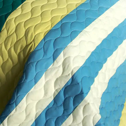 [Distant Letter] 3PC Vermicelli-Quilted Patchwork Quilt Set (Full/Queen Size)