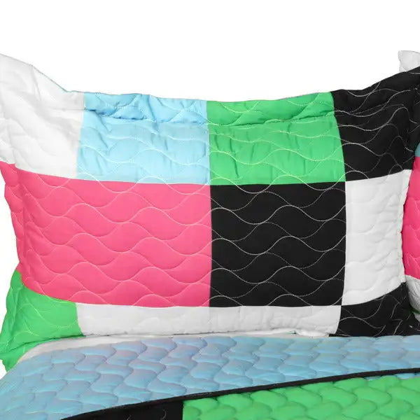 [Throb of Encounters] 3PC Vermicelli-Quilted Patchwork Quilt Set (Full/Queen Size)