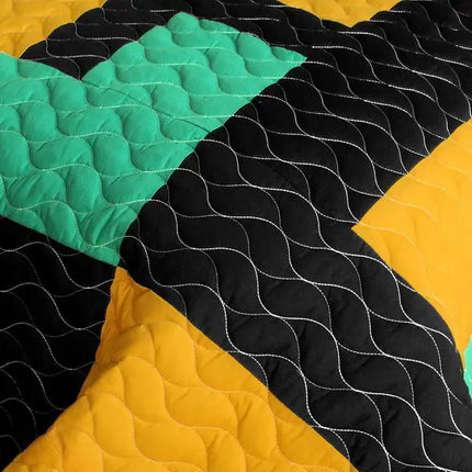 [Faithful Pray] 3PC Vermicelli-Quilted Patchwork Quilt Set (Full/Queen Size)