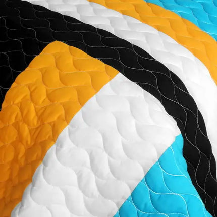 [Drive Till Dawn] 3PC Vermicelli-Quilted Patchwork Quilt Set (Full/Queen Size)