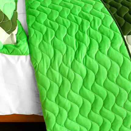 [Enchanted Garden] 3PC Vermicelli-Quilted Patchwork Quilt Set (Full/Queen Size)