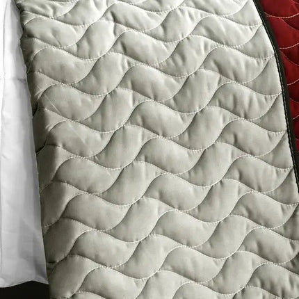 [Cheerful Kissing Fish] 3PC Vermicelli-Quilted Patchwork Quilt Set (Full/Queen Size)