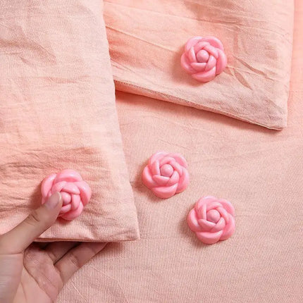 Plush quilt holder Wholesale button to unlock sheet quilt cover Anti slip curtain corner fastening clip