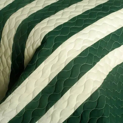 [Wander In The Secret Garden] 3PC Vermicelli-Quilted Patchwork Quilt Set (Full/Queen Size)