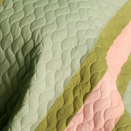 [By the Sea] 3PC Vermicelli-Quilted Patchwork Quilt Set (Full/Queen Size)