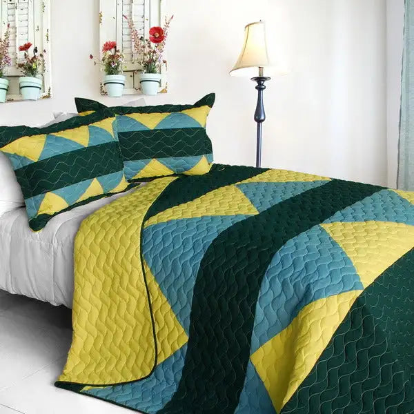 [Gloomy Sunday] 3PC Vermicelli-Quilted Patchwork Quilt Set (Full/Queen Size)