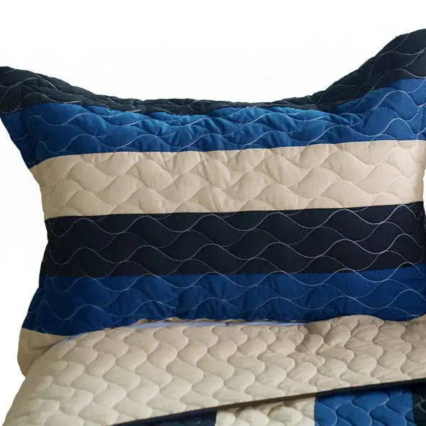 [Sea Waves] 3PC Vermicelli-Quilted Patchwork Quilt Set (Twin Size)