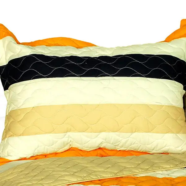 [Engagement] 3PC Vermicelli-Quilted Patchwork Quilt Set (Full/Queen Size)