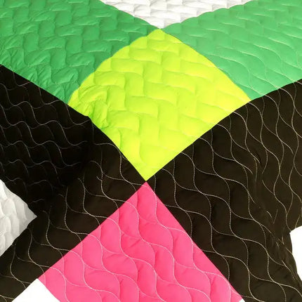 [Jolly Island] 3PC Vermicelli-Quilted Patchwork Quilt Set (Full/Queen Size)