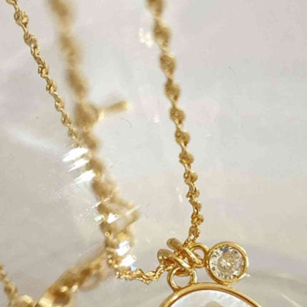 Flower Shell Pendant Copper Necklace