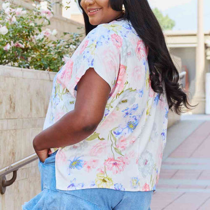 White Birch One And Only Full Size Short Sleeve Floral Print Top