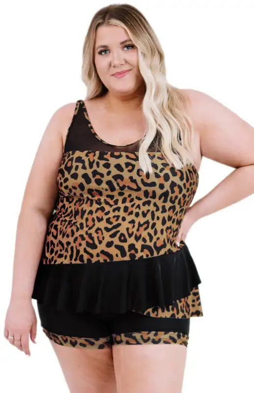 Tankini de talla grande con volantes y empalme de leopardo 