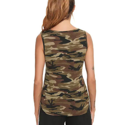 Traje de chaleco de camuflaje y pantalones cortos de color para mujer 