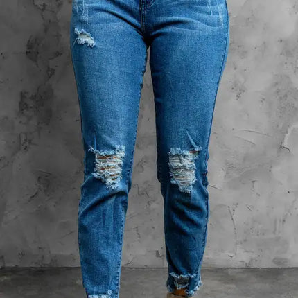 Vaqueros clásicos de talle medio, rasgados, ajustados y lavados 