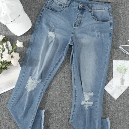 Vaqueros clásicos de talle medio, rasgados, ajustados y lavados 