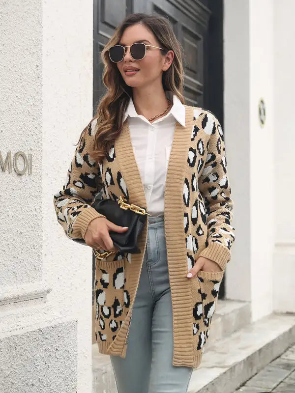 Jersey de punto largo con bolsillo tipo cárdigan de jacquard de leopardo para mujer 