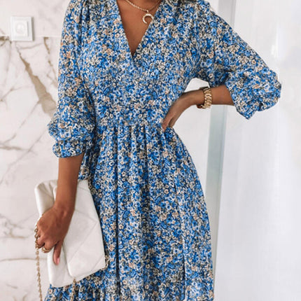 Minivestido con vuelo y corte escalonado con sobrepelliz floral para mujer 