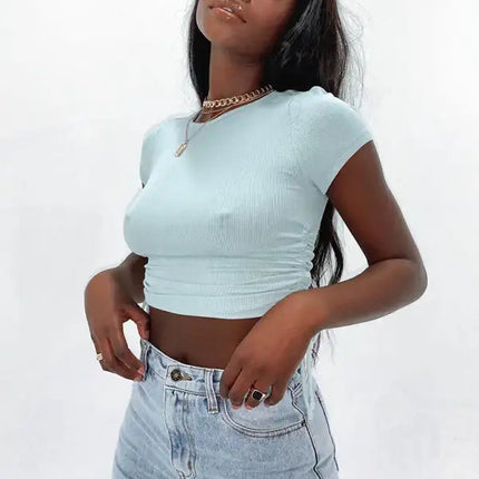 Camiseta corta con lateral fruncido de color liso para mujer 