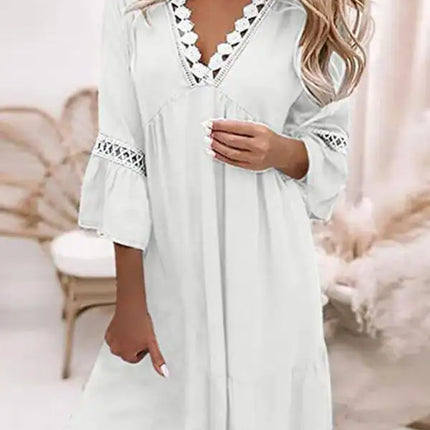 Vestido bohemio de mujer con paneles de encaje estampado y escote en V 