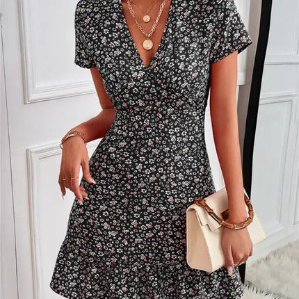 Women's Woven V Neck Short Sleeve Printed Dress