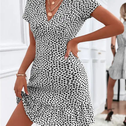 Women's Woven V Neck Short Sleeve Printed Dress