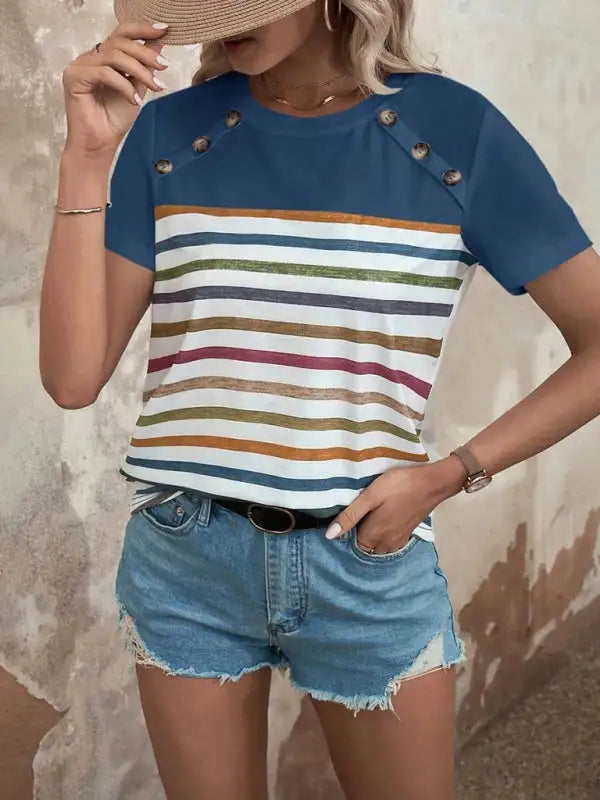 Top casual de manga corta con botones y estampado de rayas para mujer 